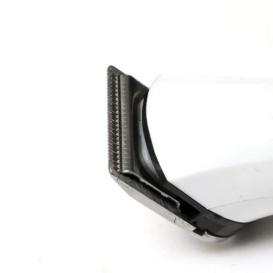 KM-702B Hair Clipper | Hair Trimmer / Hair Remover for Men (Random color)